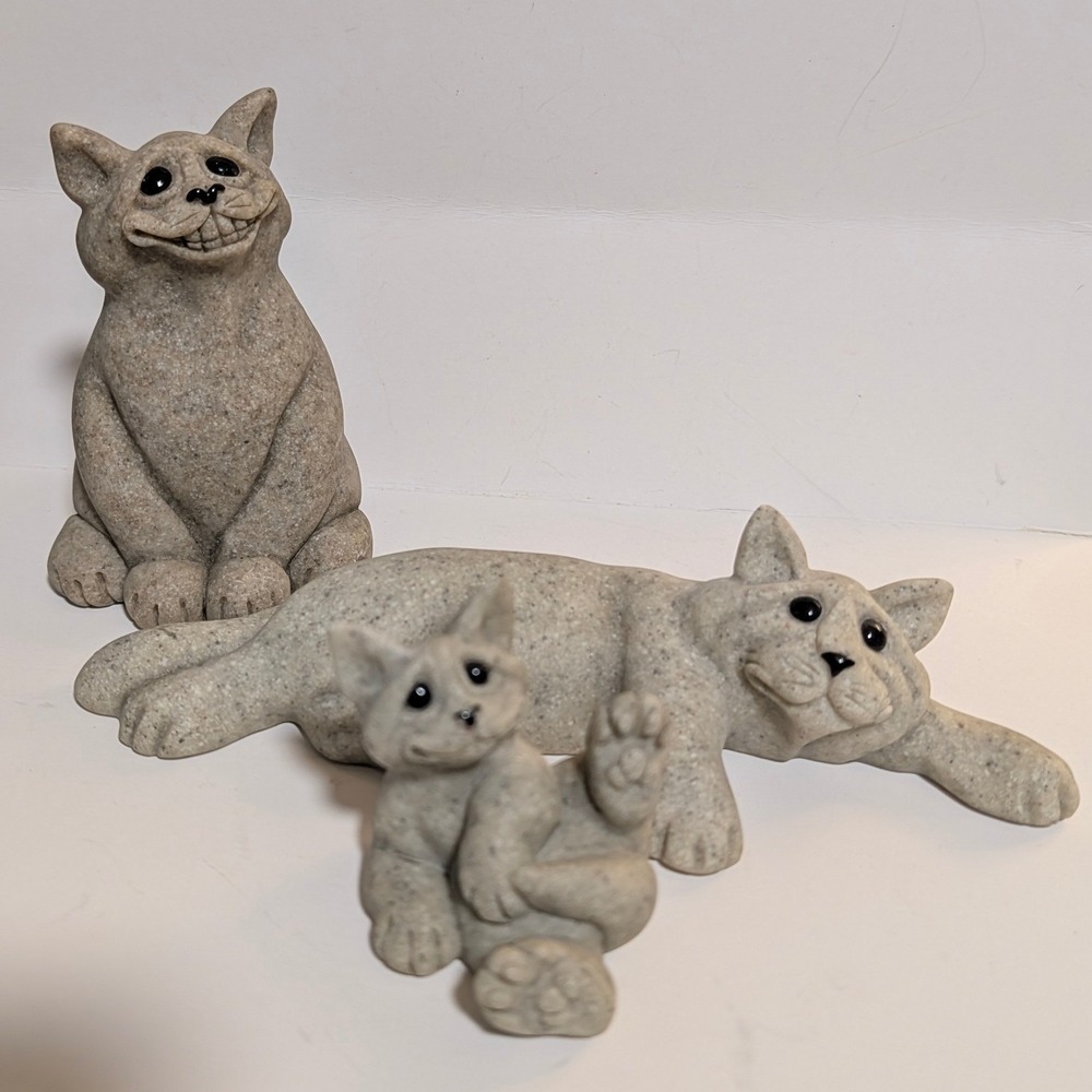 Lot of 3 Second Nature Design Quarry Critters Stone Cats "Chelsea, Clyde, Chico" - Picture 2 of 16